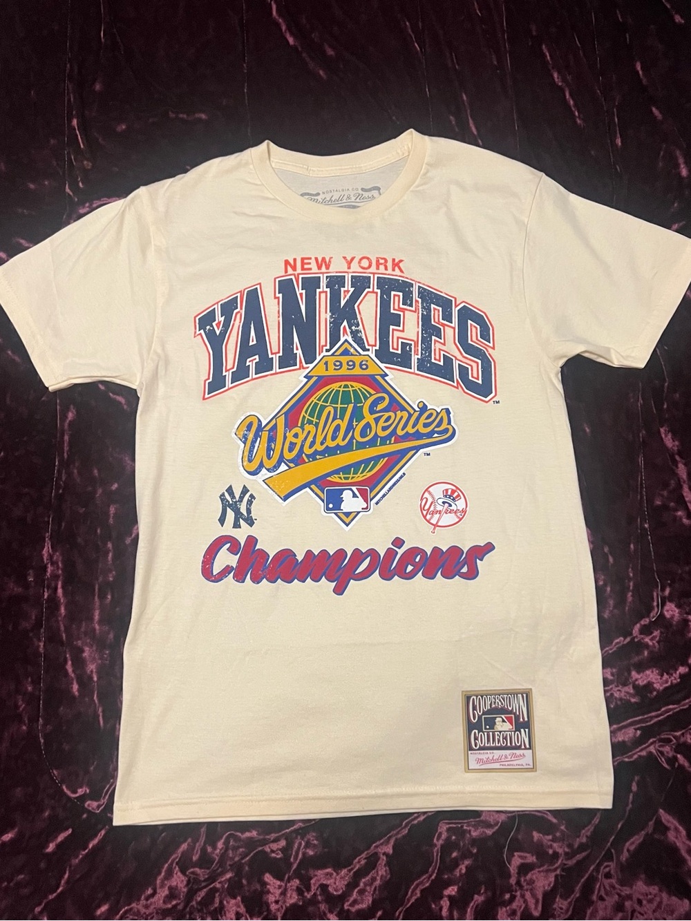 Mitchell & Ness New York Yankees 1996 World Series Champions Tee - Cream